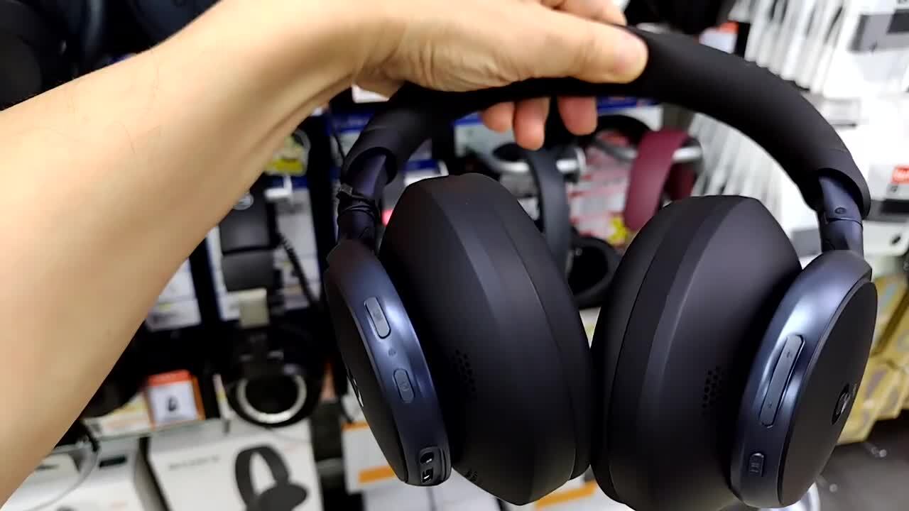 アンカー Soundcore Space One A3035011 ブラック Soundcore Space One | ヘッドホンの製品情報 | Anker Japan