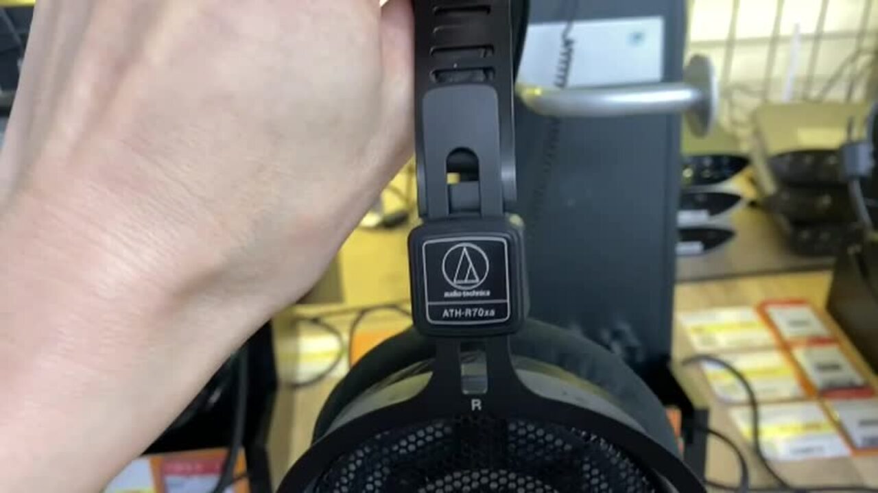 beyerdynamic DT 沈鬱 990 PROとATH-AD500Xの2本