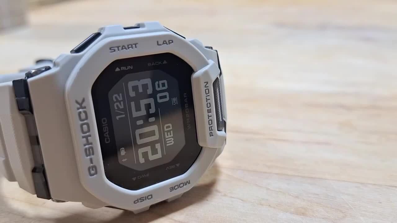 価格.com - 『反転液晶なのに視認性は抜群 夜でも見えますよ』カシオ G