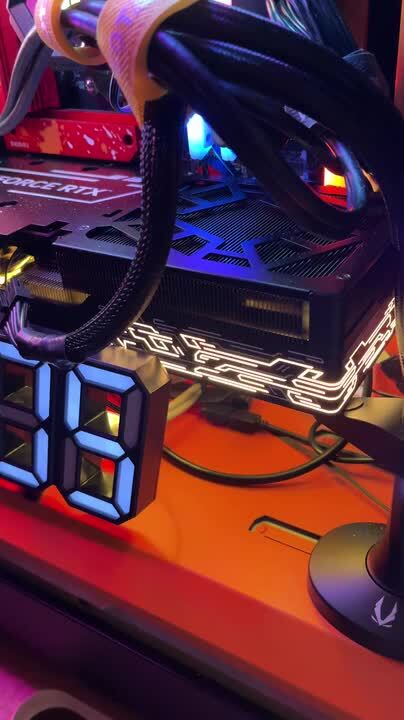 ハーデン クレイジー X 玄人志向 GALAKURO GAMING GG-RTX5070Ti-E16GB/EX/TP [PCIExp