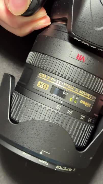 ニコン AF-S DX VR Zoom-Nikkor 18-200mm f/3.5-5.6G IF-EDの