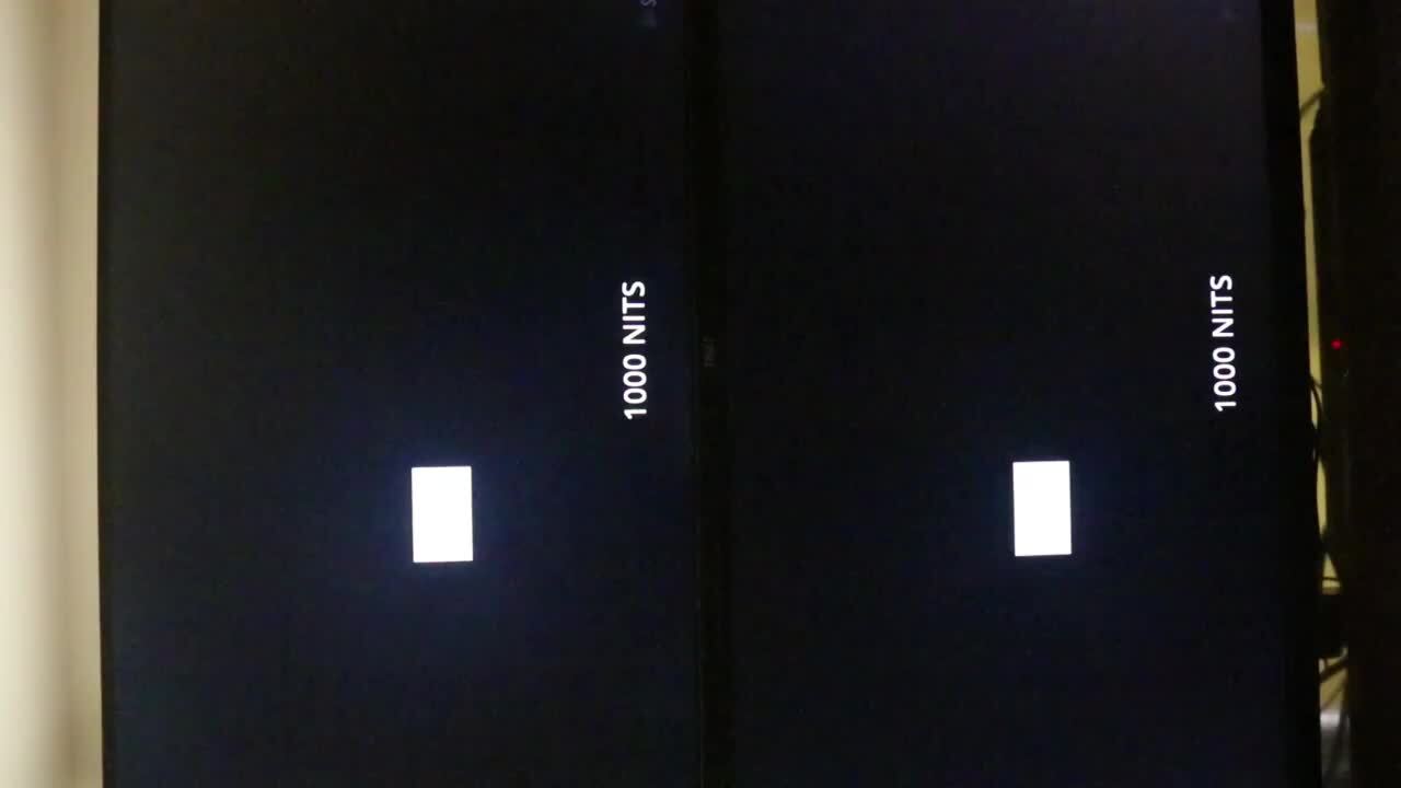 価格.com - 『左: DELL G3223D、右: LG 32GS75Q』LGエレクトロニクス