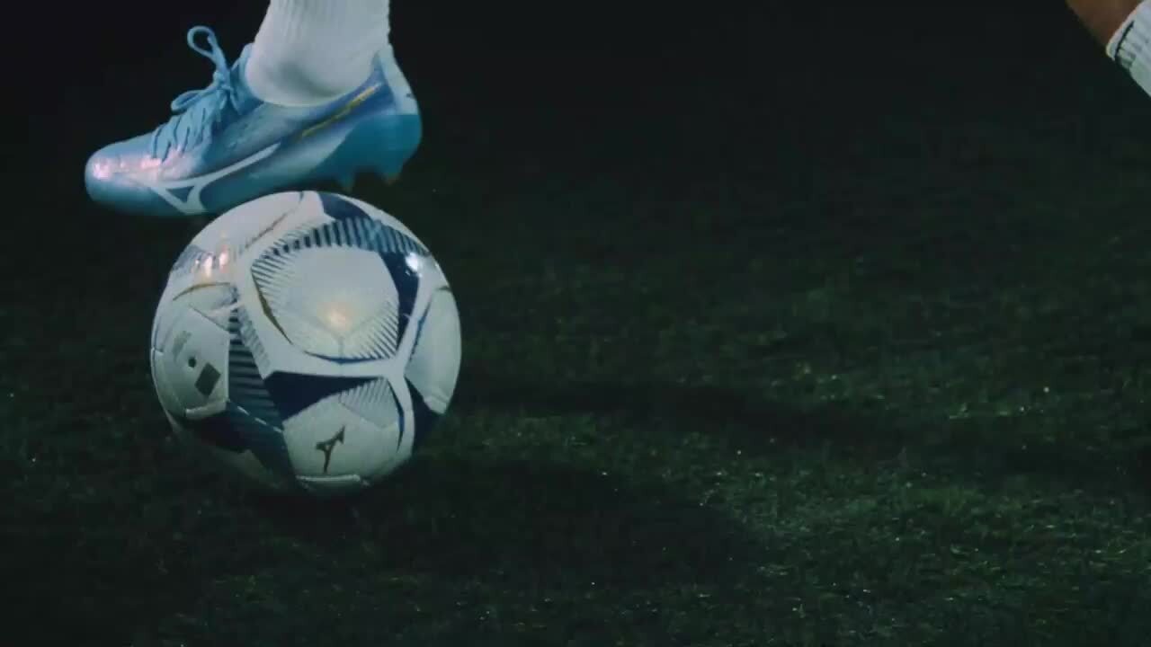 ミズノアルファ 3 特設サイト - MIZUNO α - ｜サッカー/フットボール