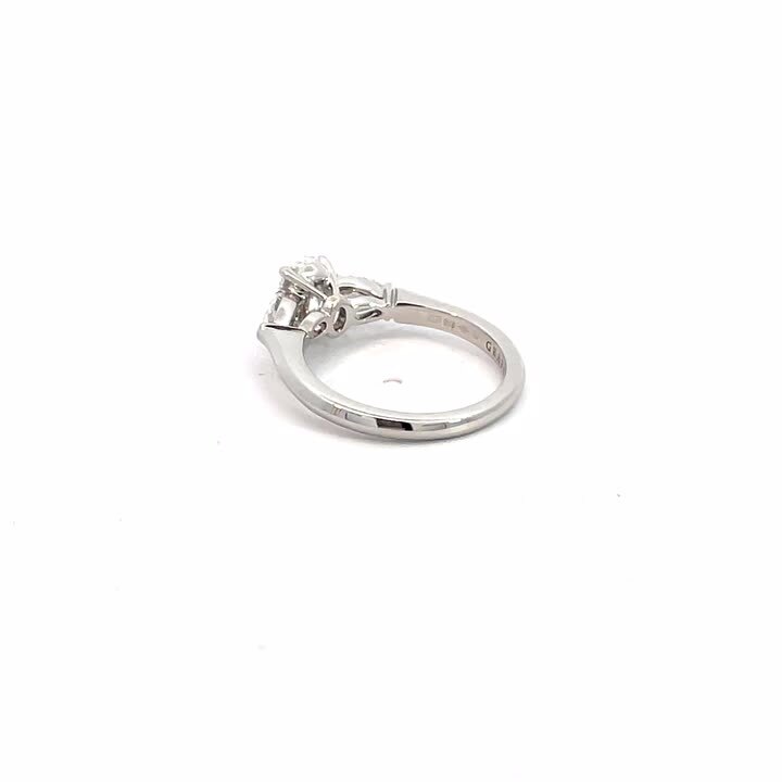 専用JF280★最高級ダイヤモンド0.85ct pt950 リング GIA鑑定付 専用JF280☆最高級ダイヤモンド0.85ct pt950 リング GIA鑑定付