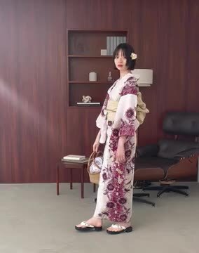 新品未使用　utatane 浴衣3点セット えんじのひらひら花染分け utatane｜utatane kids 子供浴衣3点セット 女の子 えんじの