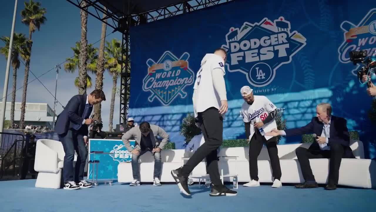 ドジャースMLB公式ワールドシリーズ フラッグヤンキースペナント旗dodgers LA Los Angeles Dodgers Baseball 3x5 Flag WORLD SERIES