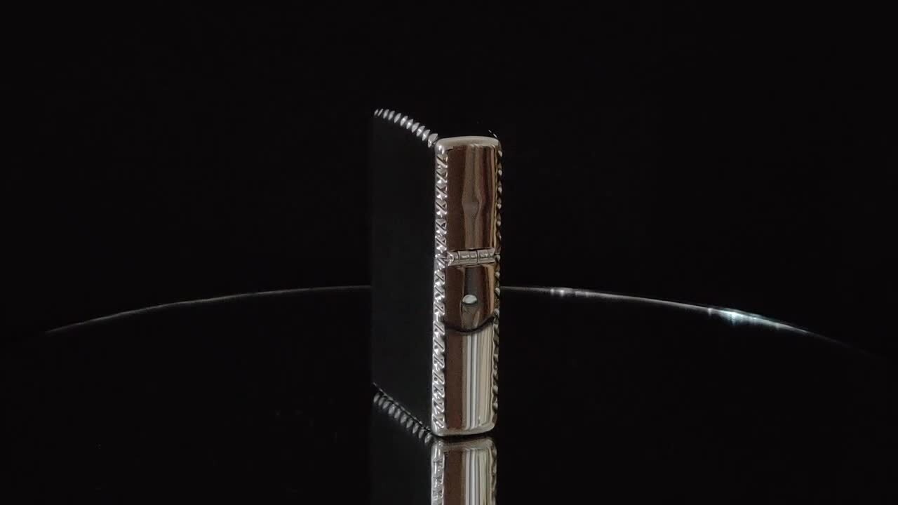 Zippo シルバーライター エングレーブデザイン