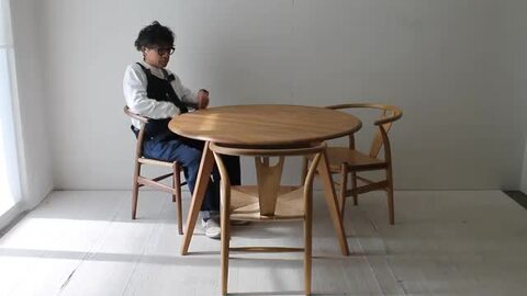 楽天市場】3本脚円テーブル ダイニングテーブル 幅110cm オーク無垢材 ウレタン仕上げ 北欧スタイル 天然 食卓 円形 丸 テーブル ナチュラル  モダン レトロ 木製 NRT-110DT-501500/TM : NORTE
