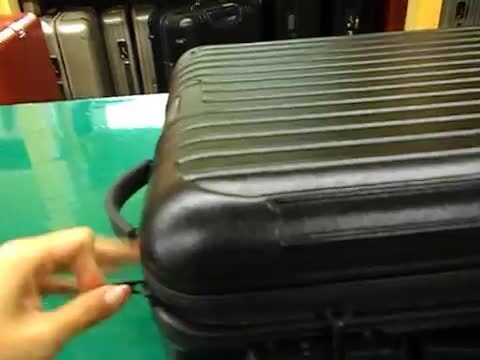 動作良好 丸洗い済み 清潔 RIMOWA SALSA マットブラウン 37L 動作良好 丸洗い済み 清潔 RIMOWA SALSA マットブラウン 37L
