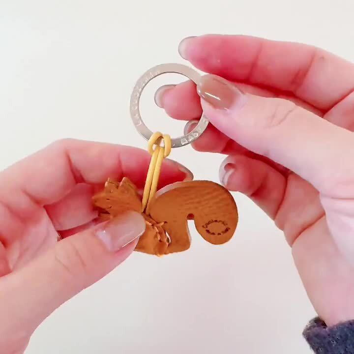 LOEWE リス型レザーキーホルダー LOEWE リス型レザーキーホルダー LOEWE リス型レザーキーホルダー