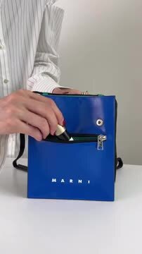 楽天市場】MARNI マルニ ショルダーバッグ TRIBECA トライベッカ SBMQ0036A0 P3572 P5769 レディース PVC  フォンケース ポシェット ロゴ バイカラー 鞄 カラー10色 : インポートセレクトmusee