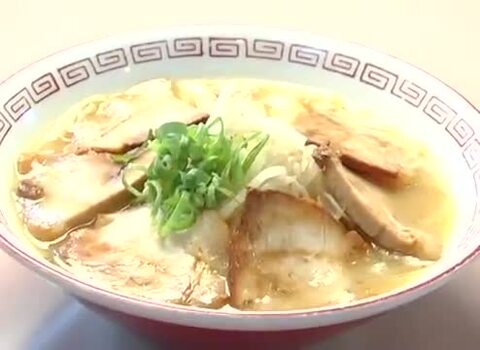 【同梱OK 送料込み】 黄金の徳島ラーメン 三八 【棒麺】2食入袋×10袋 （ネギ付） ※北海道、沖縄及び離島は別途発送料金が発生します  いいもの一番館