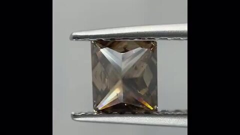 楽天市場】０．７４７ct ＦＡＮＣＹ ＢＲＯＷＮ ＳＩ２ ブラウン