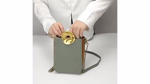 希少✨スワロフスキー アクセサリーポーチ パーティーバッグ チェーンショルダー 2b91e26dbcc2db1f6e4eb8be738811