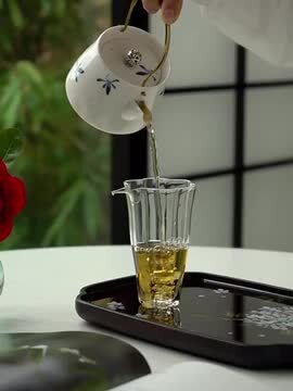 純銀ハンマード金属ピッチャー酒器です 楽天市場】IwaiLoft 手作り ガラスピッチャー 耐熱ガラス 片口
