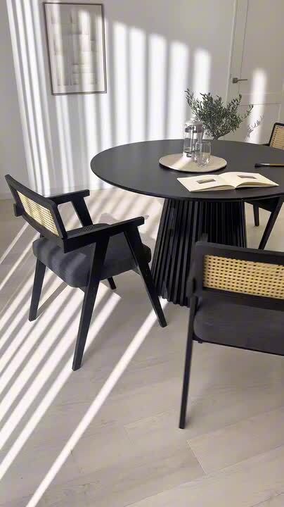 北欧風ダイニングテーブル丸テーブル　LOWYA ※テーブルのみです！ 北欧風ダイニングテーブル丸テーブル LOWYA ※テーブルのみです！ 楽天