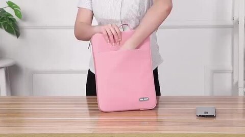 iPadカーバー、MacBookカーバー、携帯カーバー各種計35点 ipad-pouch_002.jpg