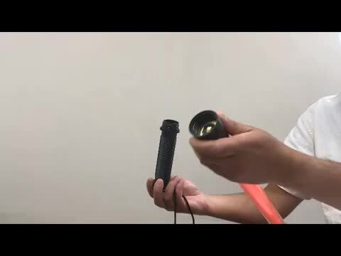 超高硬度 誘導灯型警棒 充電タイプ｜防犯対策ネット