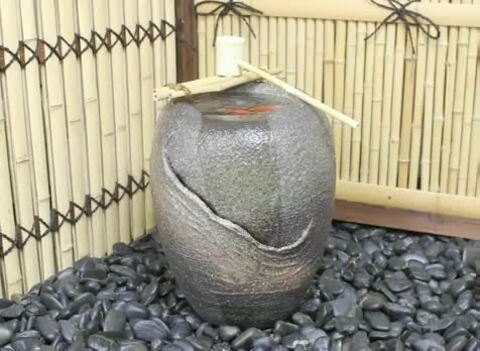 信楽焼　壱彦工房　つくばい 約40cm　箱あり　ポンプなし 信楽焼 壱彦工房 つくばい 約40cm 箱あり ポンプなし 信楽焼