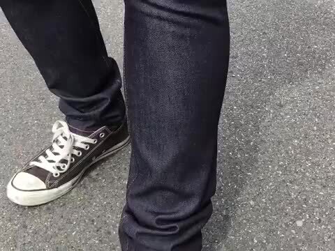 NUDIE JEANS THIN FINN シルバーを編み込んだ希少な生地使用 NUDIE JEANS THIN FINN シルバーを編み込んだ希少な生地使用