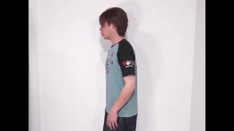 【レトロ】アルベロベロ♥️ぶたさんカラフルパッチワーク風長袖Tシャツ レトロ】アルベロベロ♥️ぶたさんカラフルパッチワーク風長