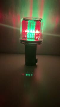 楽天市場】防獣ライト ソーラー式 撃退ライト LED センサー付き