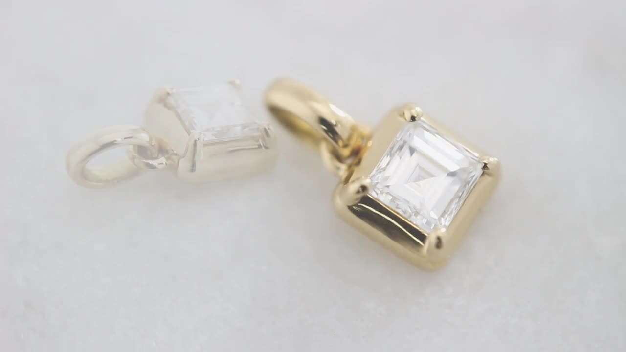 K18ホワイトゴールド　ブラウンダイヤトップ　チャーム e5bc4985-6596-411f-8d4a-