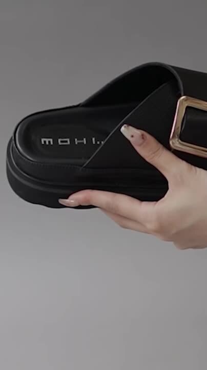 MOHI（モヒ） ビッグバックル レザーサンダル / レディース