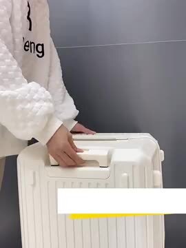 楽天市場】J.K.T ストッパー付き最新式デザイン スーツケース 大