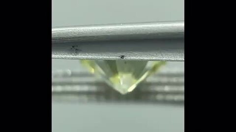 楽天市場】０．４０６ct ＬＩＧＨＴ ＧＲＥＥＮＩＳＨ ＹＥＬＬＯＷ