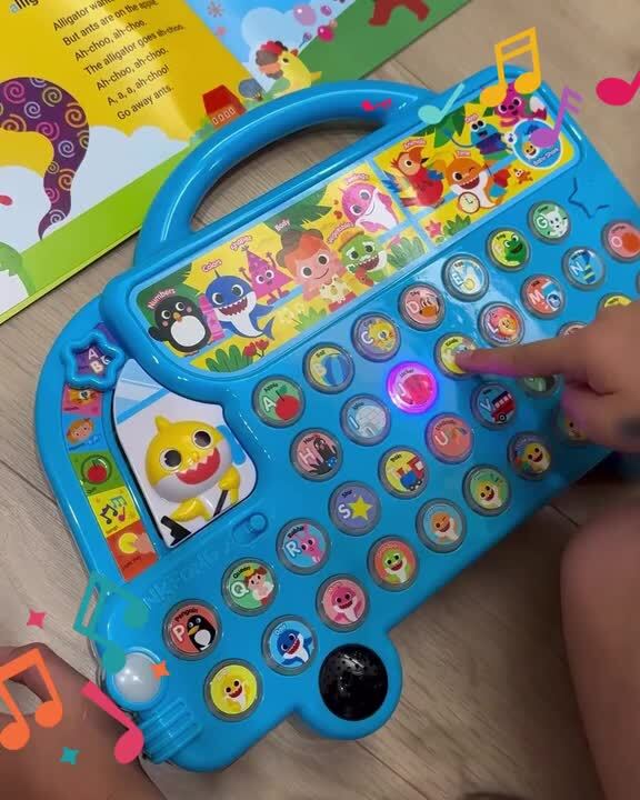 新品 ベイビーシャークBaby Shark ピンキッツ アルファベットバス 韓国 新品 ベイビーシャークBaby Shark ピンキッツ アルファベット