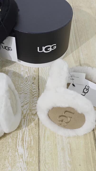 ☆クリスマスセール☆UGG☆日本完売品 イヤーマフ 国内正規品 ☆クリスマスセール☆UGG☆日本完売品 イヤーマフ 国内正規品