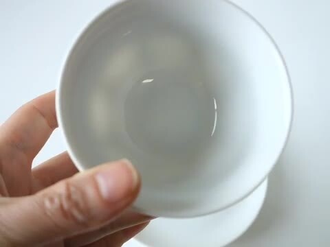 楽天市場】送料無料 カルミアみたいな 8cm 湯呑み ソーサー ５客 セット 満水 150ml レンジ可 食洗機対応 美濃焼 日本製 茶器 おしゃれ  かわいい カワイイ 湯のみ ゆのみ 湯呑 人気 形状 安い 形 台湾茶 烏龍茶 モダン 湯飲み 茶托 中国茶 日本茶 お茶