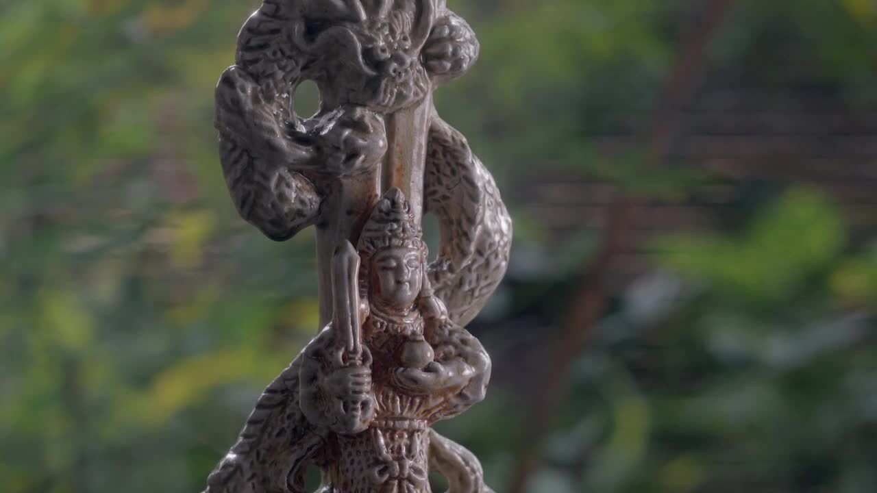 Amazon｜倶利伽羅龍剣手彫刻精緻彩色上絵不動明王123cm｜仏像