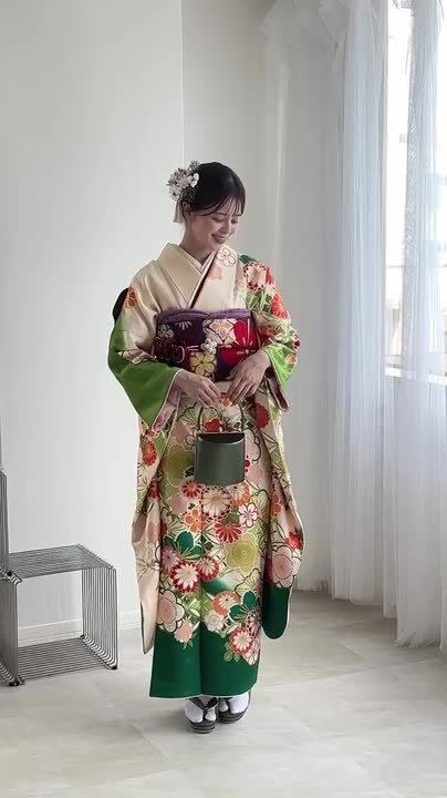 振袖まとめて50点 超大量セット着用可能多数あり未使用品入り全て正絹 ≪早い者勝ち≫【美品】 振袖セット 成人式 正絹 古典柄 黒 S*30