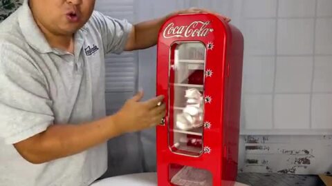 コカ・コーラ冷蔵庫Coca-Cola【新品未使用】自販機型ベンダー保冷庫レトロ