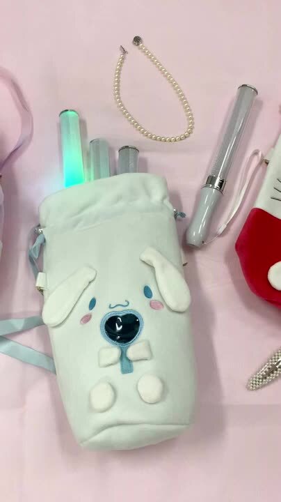 サンリオエンジョイアイドルシリーズペンライトポーチクロミ 新品未使用タグ付き。 ペンライトショルダーポーチ エンジョイアイドルシリーズ