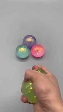 レトロ☆スクイーズ3つセット 楽天市場】スクイーズボール 3点セット 水飴 色ランダム発送