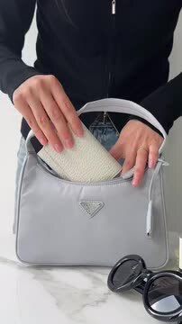 【新品未使用】プラダ　PRADA 超可愛い　リボン　メリジェイ　36.5 新品未使用】プラダ PRADA 超可愛い リボン メリジェイ 36.5