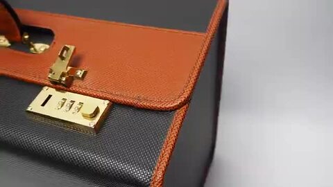 希少　ボッテガヴェネタ　ヴィンテージ　セカンドバッグ　ポーチ　マルコポーロ 希少 ボッテガヴェネタ ヴィンテージ セカンドバッグ ポーチ