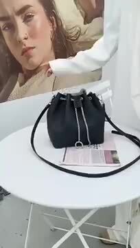 極美品　コーチ　2way　ショルダーバッグ ドローストリング バケツ型　巾着　蝶 極美品 コーチ 2way ショルダーバッグ ドローストリング バケツ