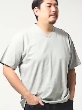 激レア！スペースメン3のVネックロゴTシャツ来日時限定販売！会場大久保のみ。 Vネックドライシャツにロゴ入りプリント。名前入れ刺繍
