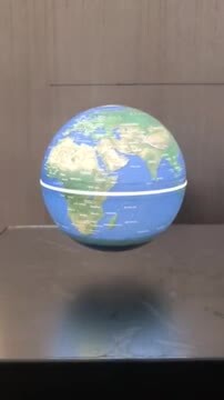 楽天市場】浮く地球儀 直径8.5cmの地球儀 ファンタジーユニバース