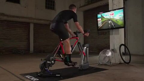 Wahoo (ワフー) 【K.O.M Bundle】 KICKR+KICKR CLIMB Smart Bike