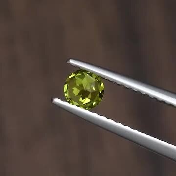 楽天市場】【天然石・宝石・ルース】 パロットクリソベリル０．２７CT