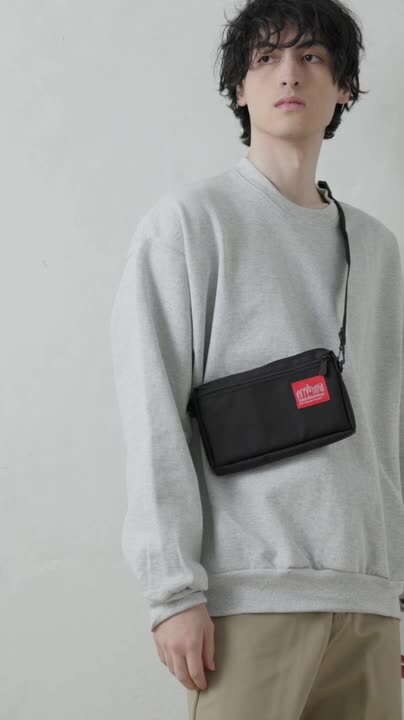 C93 PLACE NATIONALE ワンオフショルダー　黒　アメリカ製　希少 CHANEL 1995年製 シルクサテンCCターンロックハンドバッグ