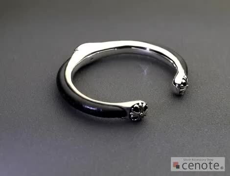 楽天市場】【cenote】シルバー925 ブレスレット メンズ【b0448】レザー クロス 十字架 ゴシック silver925 腕輪 バングル  送料無料 : cenote （セノーテ）