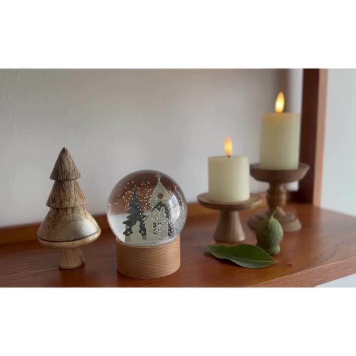 ドームの置物 クリスマス置物 スノーイングハウスライト スノードーム 電子
