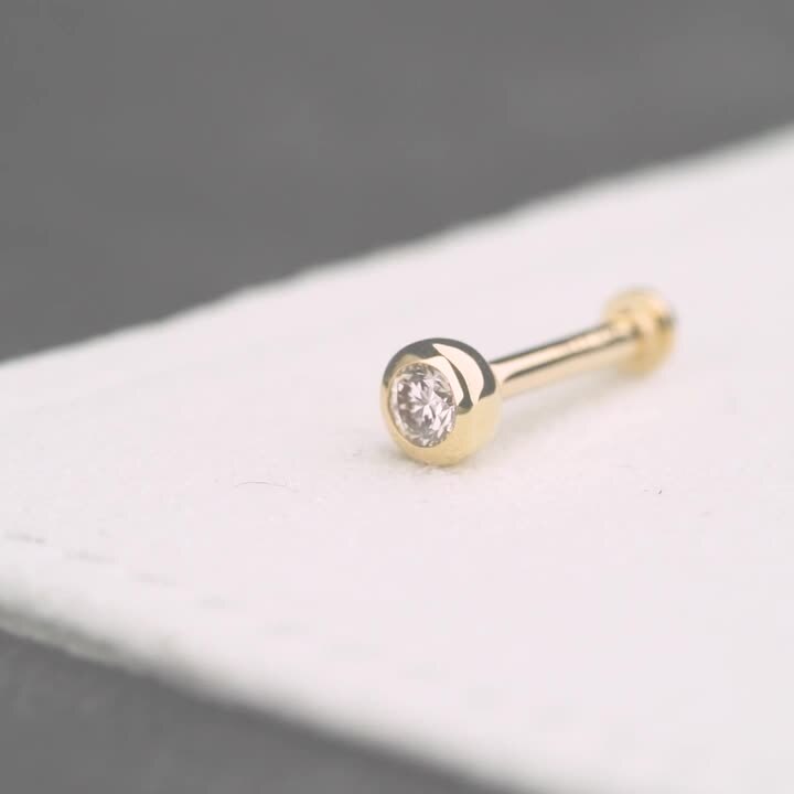 ☆【片方のみ】K18 ダイヤモンドピアス 0.02ct 18金 つけっぱなし 18金