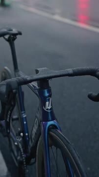 楽天市場】Uplandロードバイク 雷神Air 700c×25c shimano105